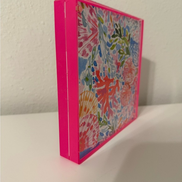 Lilly Pulitzer Magnetic Picture Frame - Picture 3 of 4